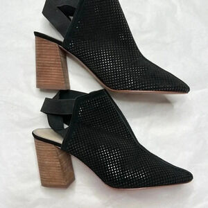 Marc Fisher size 10 medium black suede block heels.